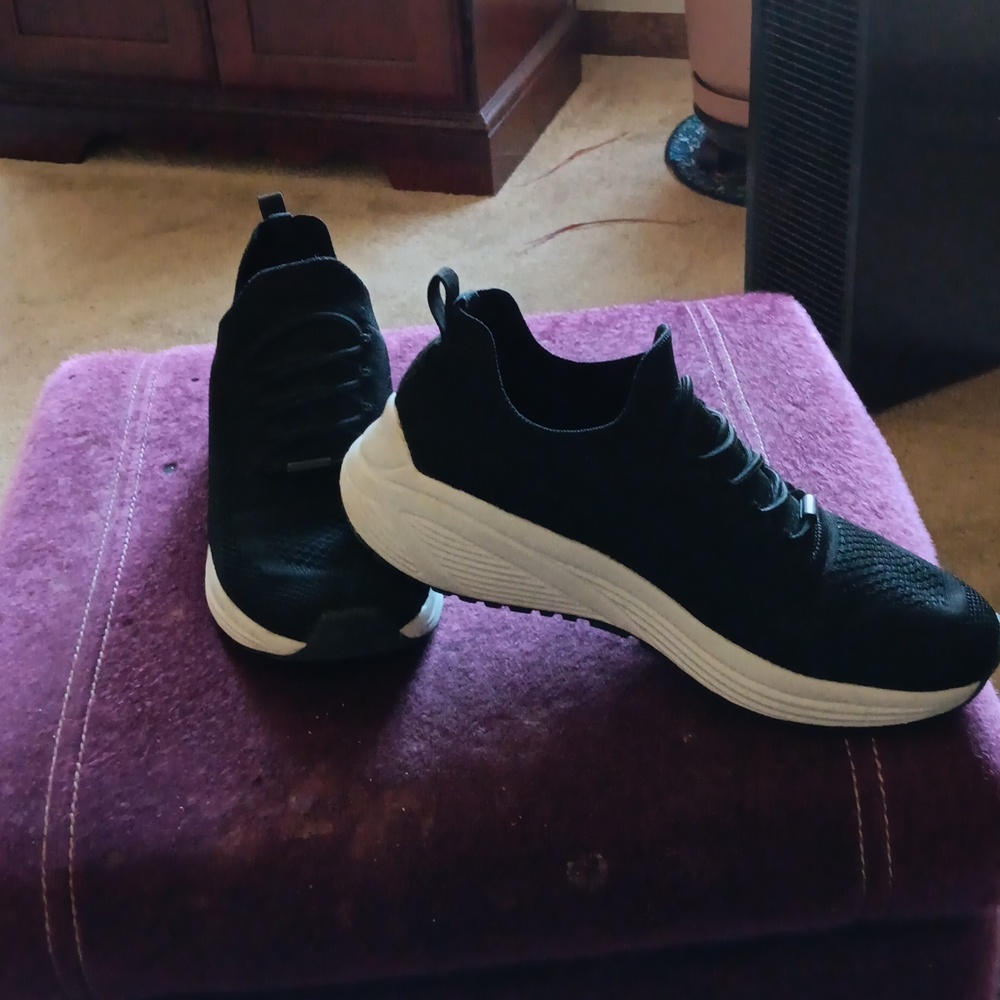 Skechers sneakers